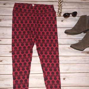 LuLaRoe Tall & Curvy leggings